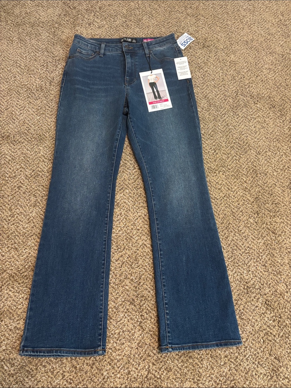 NWT Faith Women's Flare Jeans - Medium Blue 6